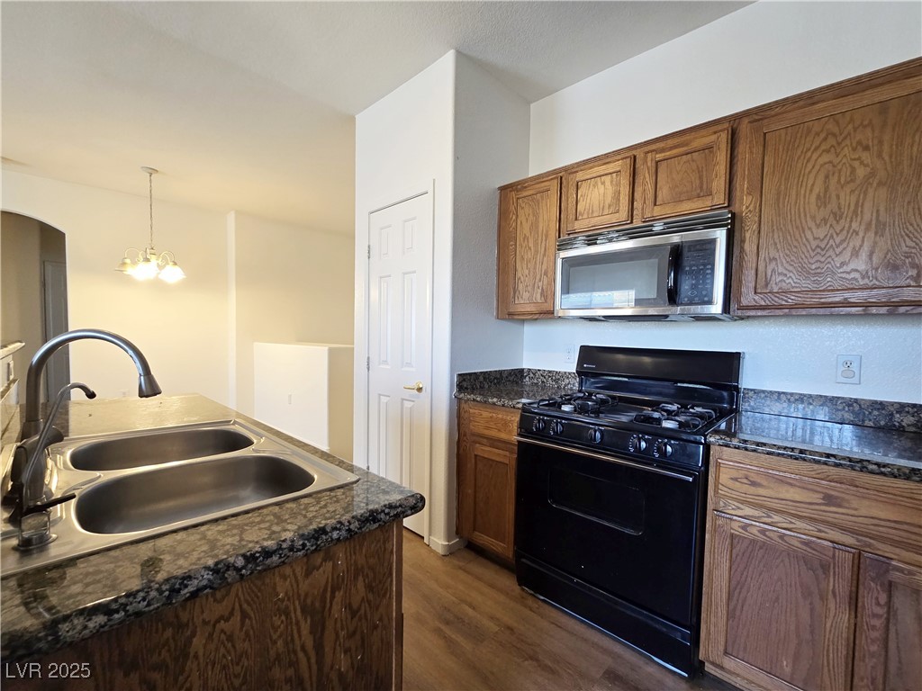 4005 Pepper Thorn Avenue 201 Property Photo 12