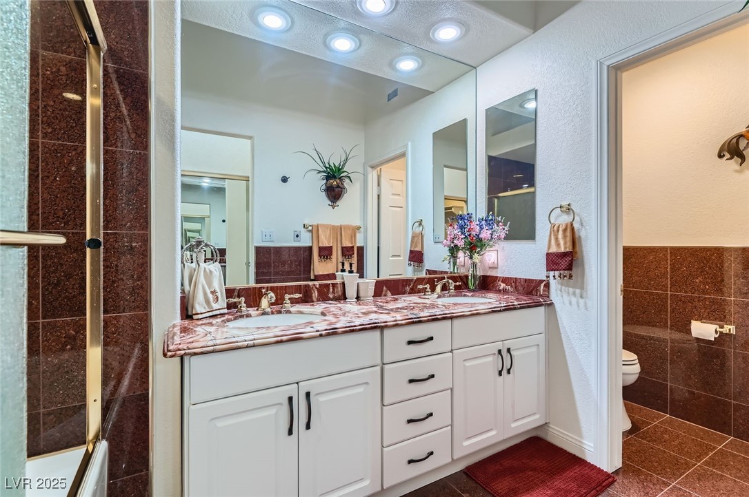 7068 Bright Springs Court Property Photo 16