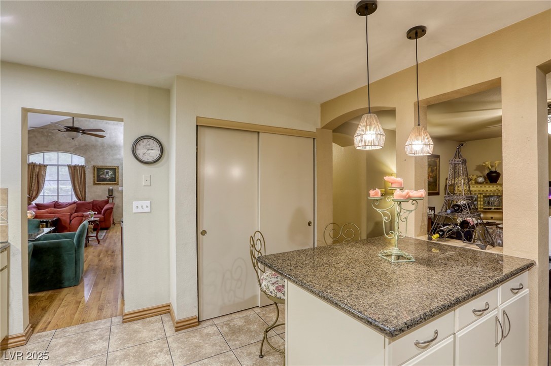 7721 Beach Falls Court Property Photo 17