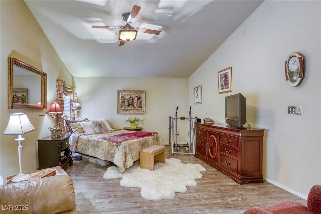 7721 Beach Falls Court Property Photo 28