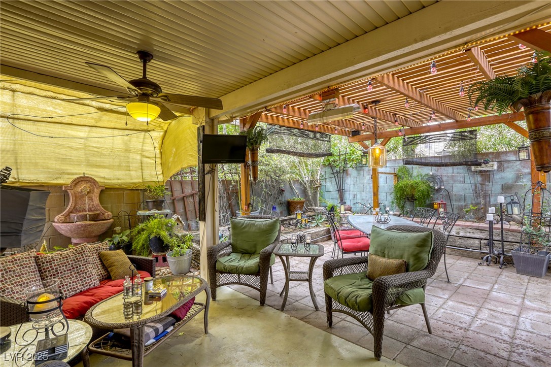 7721 Beach Falls Court Property Photo 38