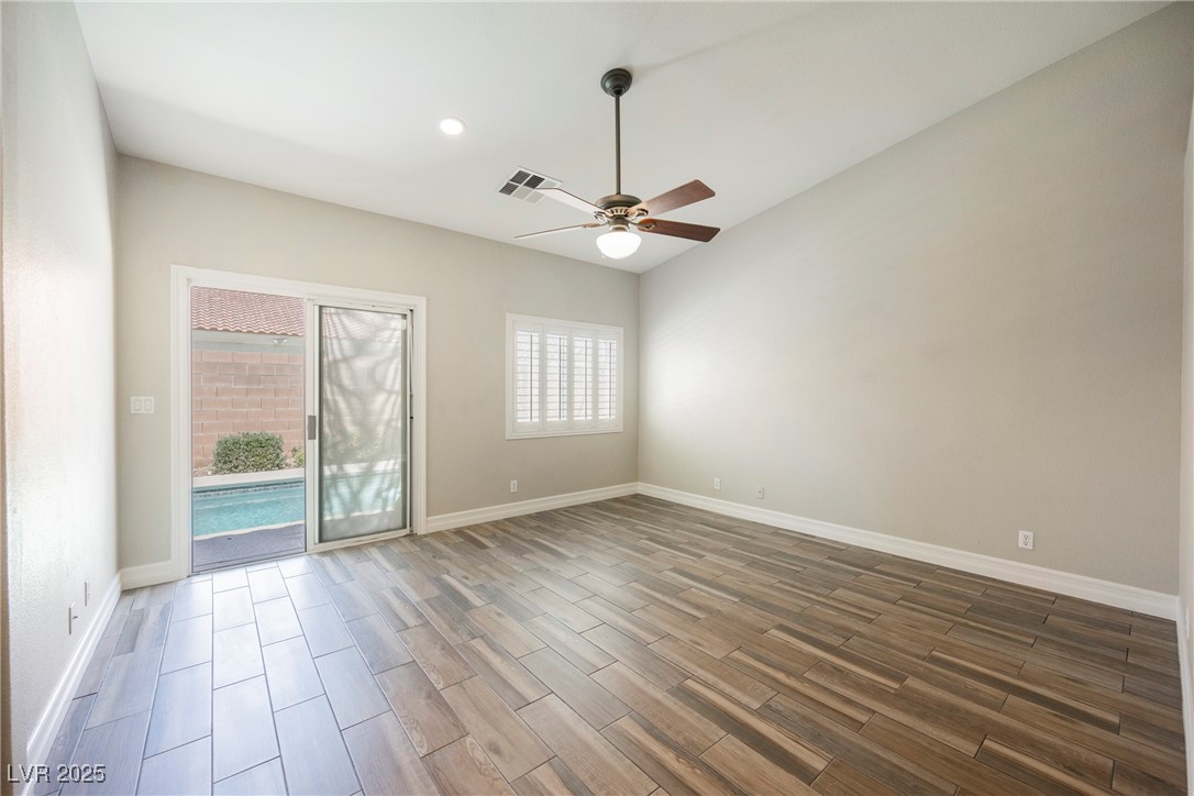 3882 Genoa Drive Property Photo 13