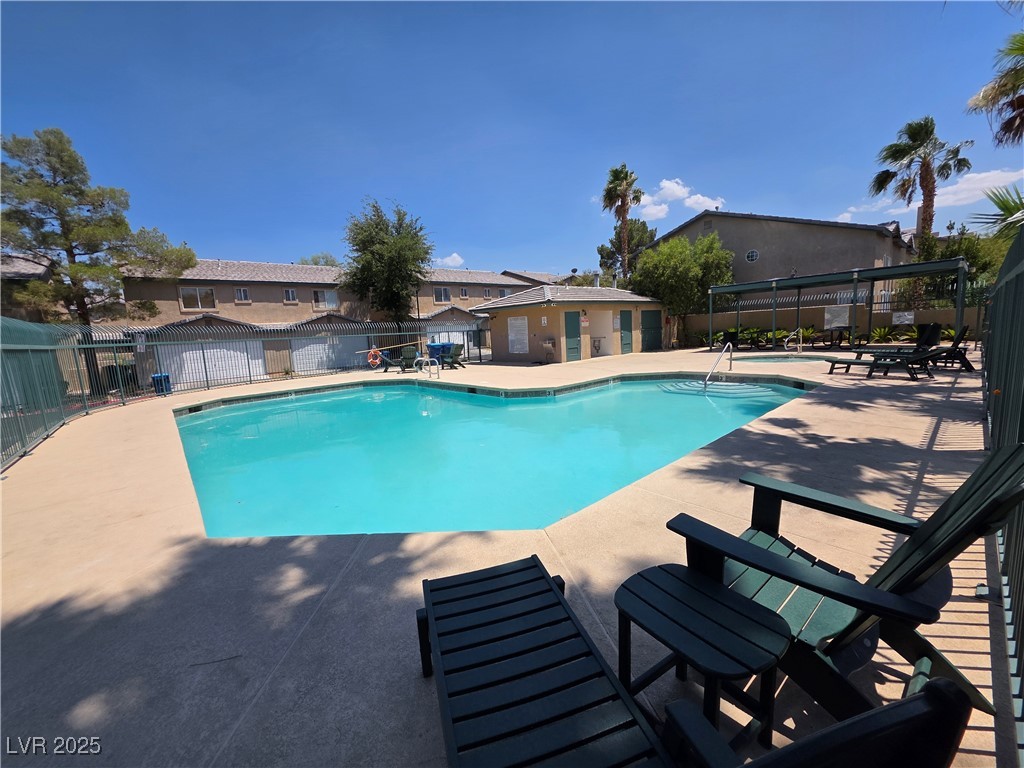 5266 Souvenir Lane Property Photo 3