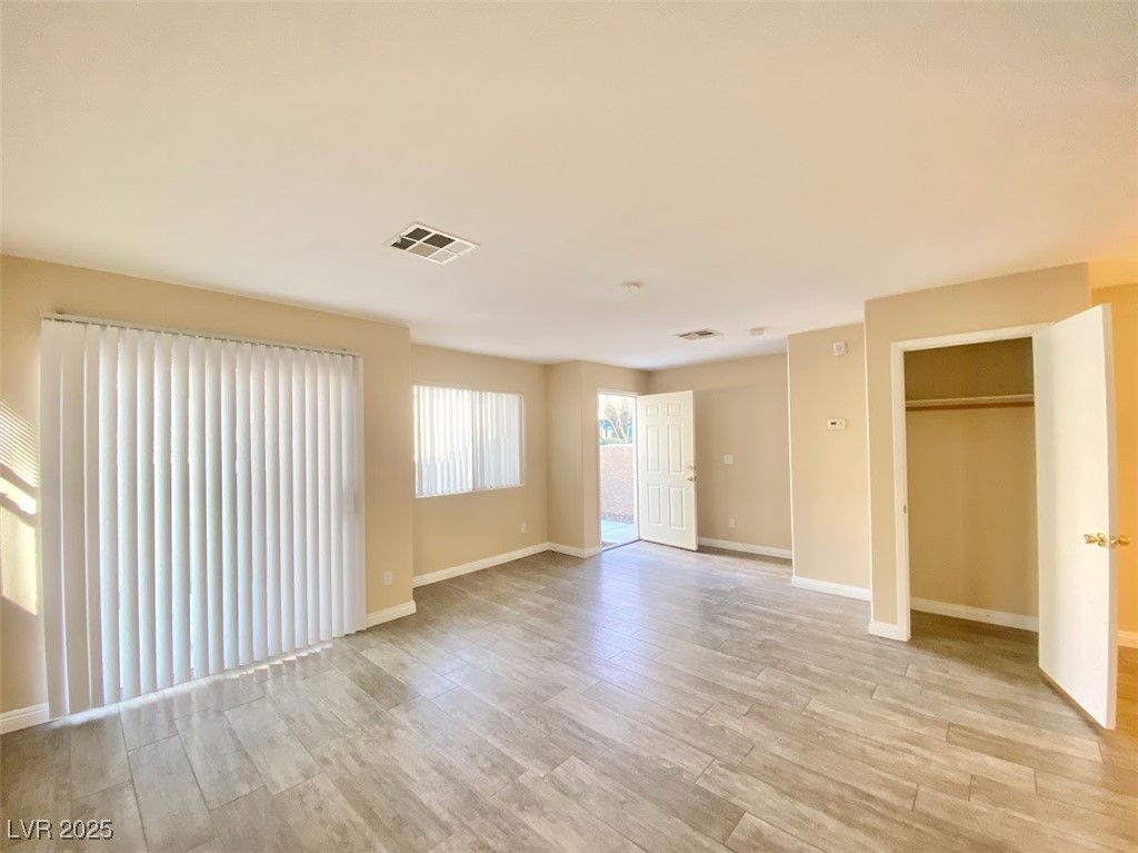 5266 Souvenir Lane Property Photo 9