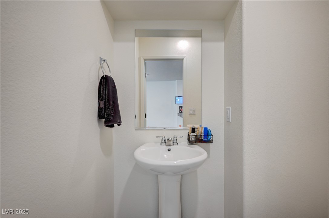 1131 Ruby Sparrow Street Property Photo 7