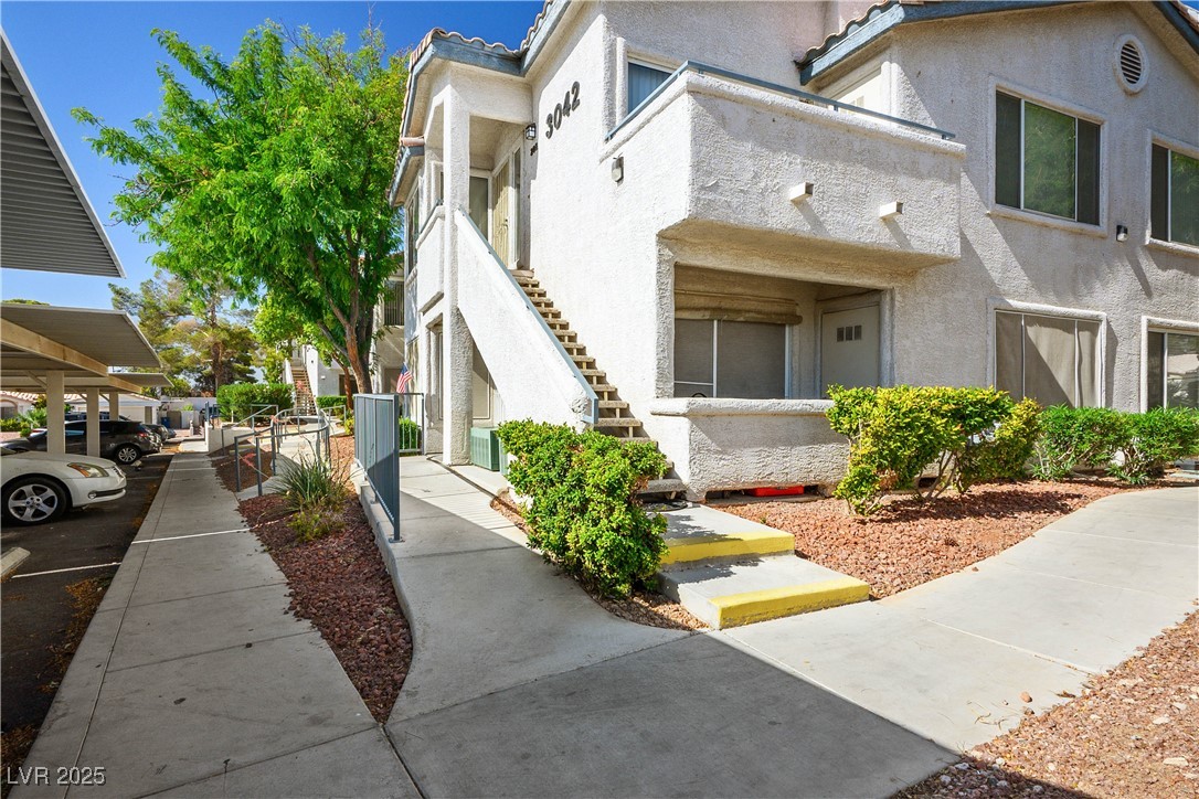 3042 Tarpon Drive 202 Property Photo 1