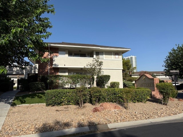 793 Oakmont Avenue 202 Property Photo 1