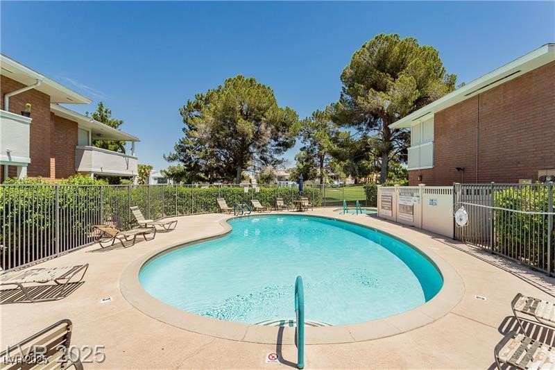 793 Oakmont Avenue 202 Property Photo 14