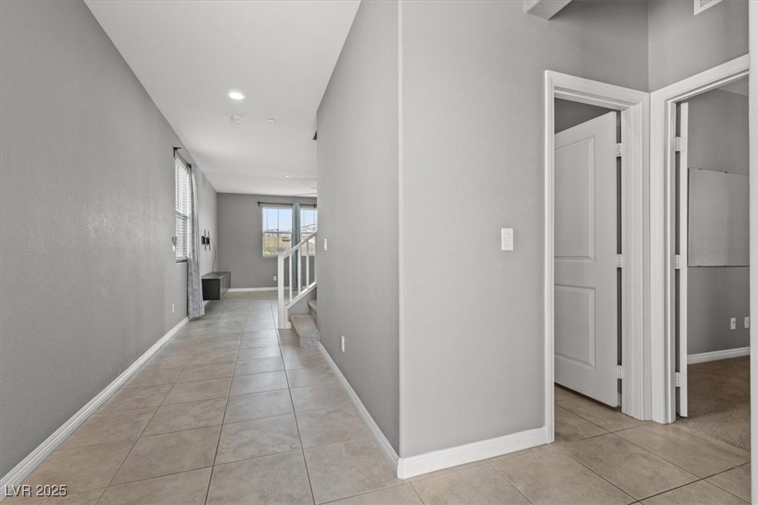1404 Thurlow Court Property Photo 4
