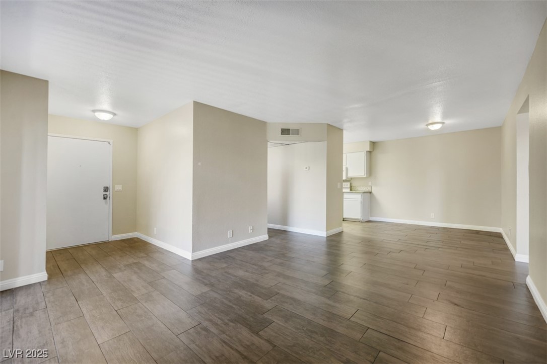 3151 Soaring Gulls Drive 2123 Property Photo 4