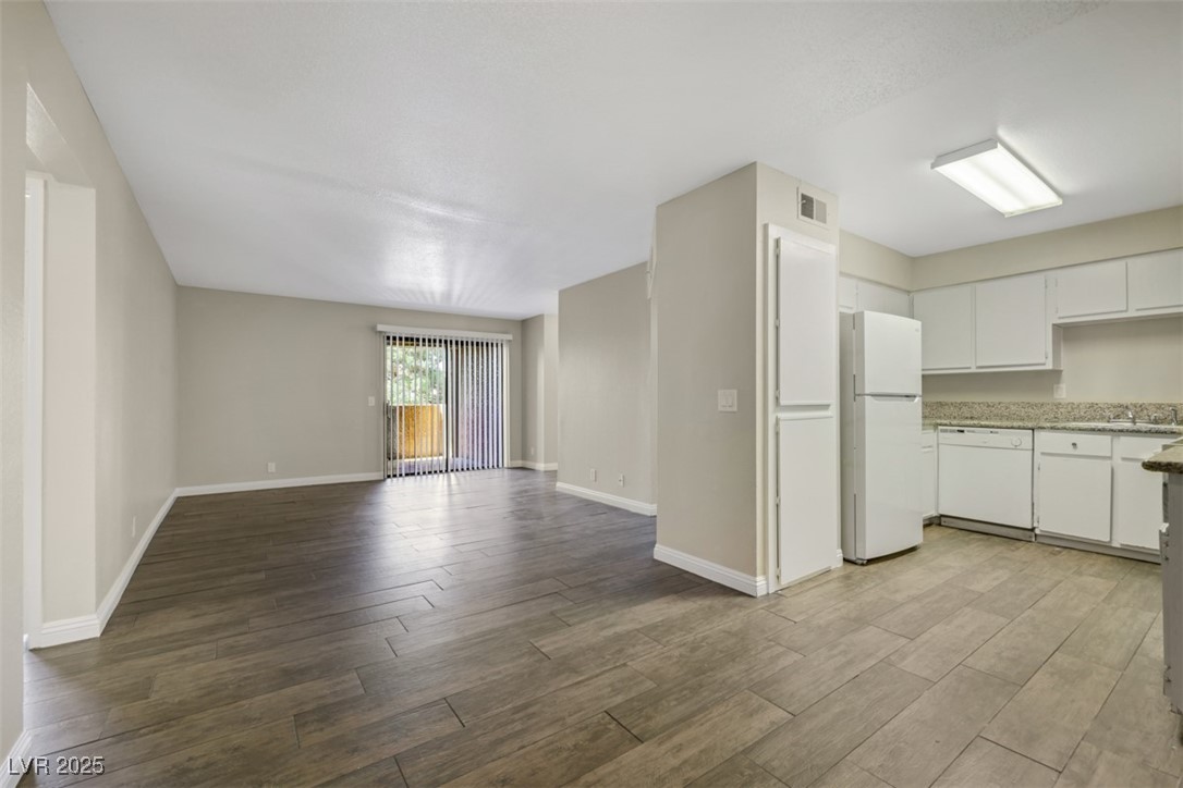 3151 Soaring Gulls Drive 2123 Property Photo 6