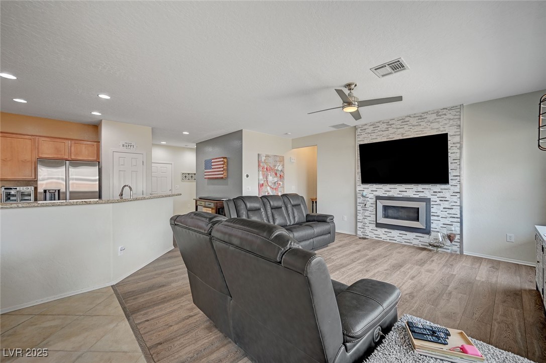 7460 Chaffinch Street Property Photo 12