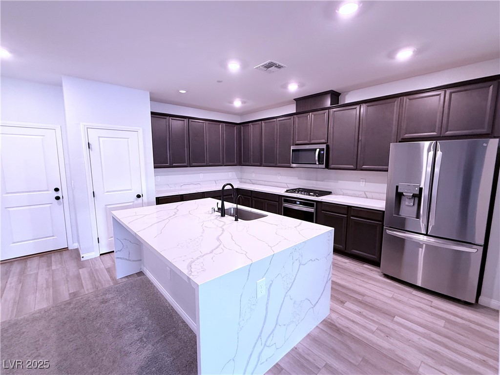 514 Granite Arch Street Property Photo 3