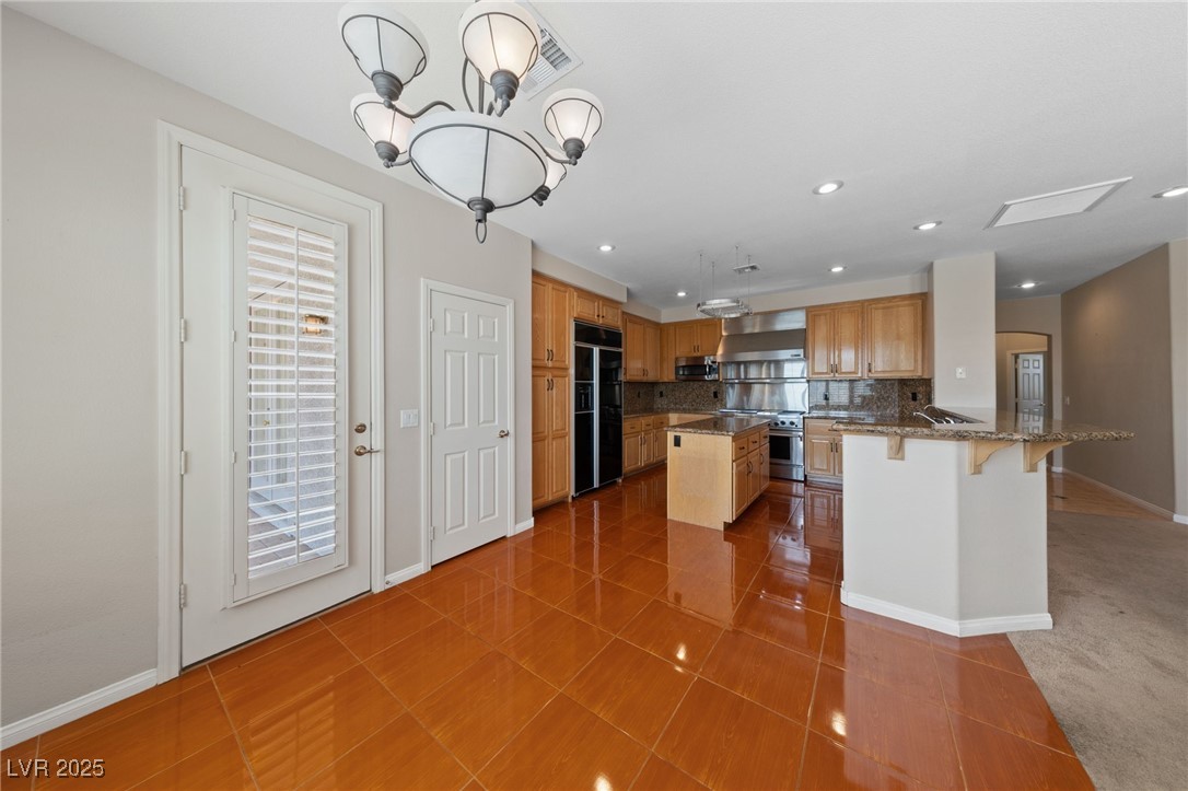 9208 Brilliant Ore Drive Property Photo 6