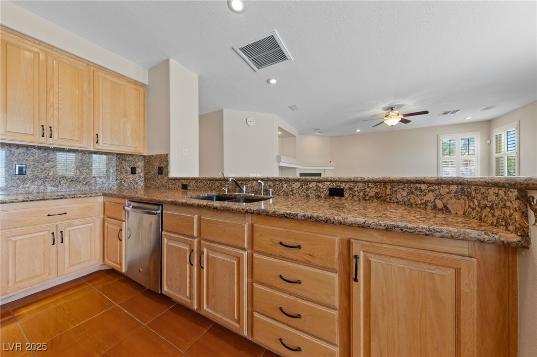 9208 Brilliant Ore Drive Property Photo 10