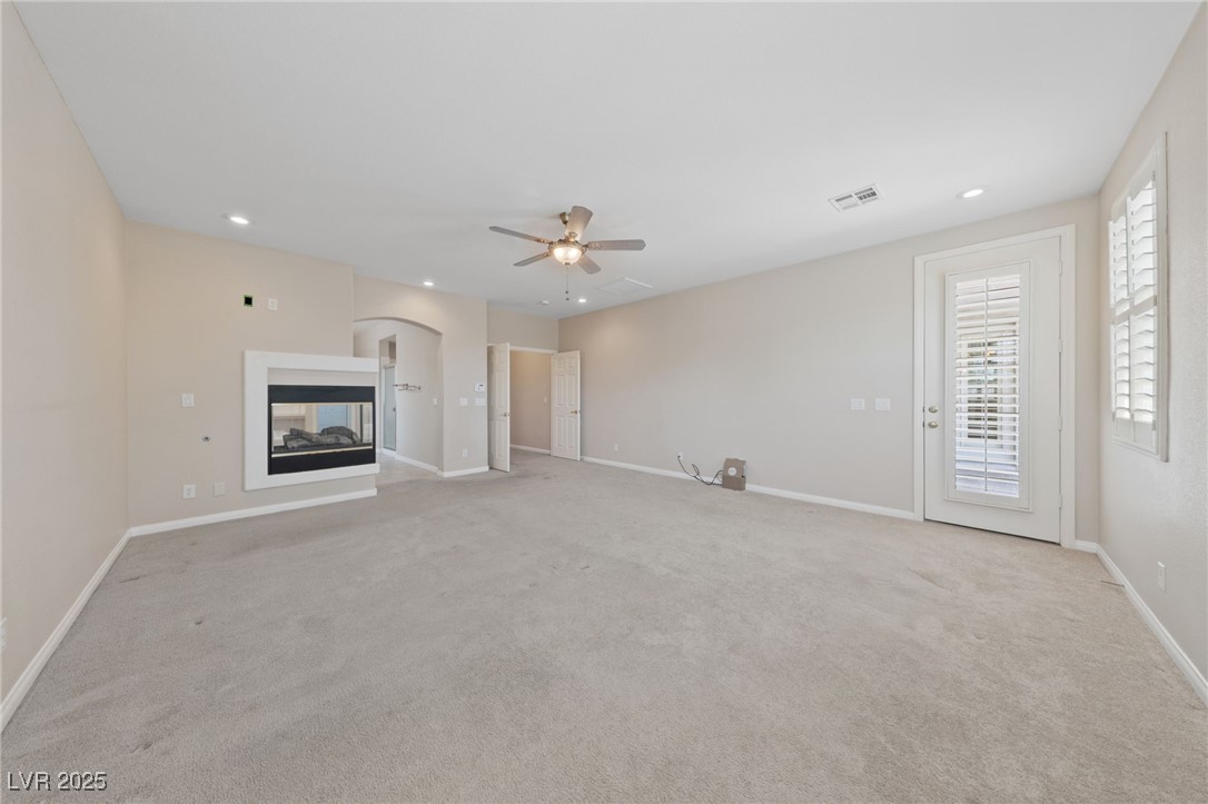 9208 Brilliant Ore Drive Property Photo 30