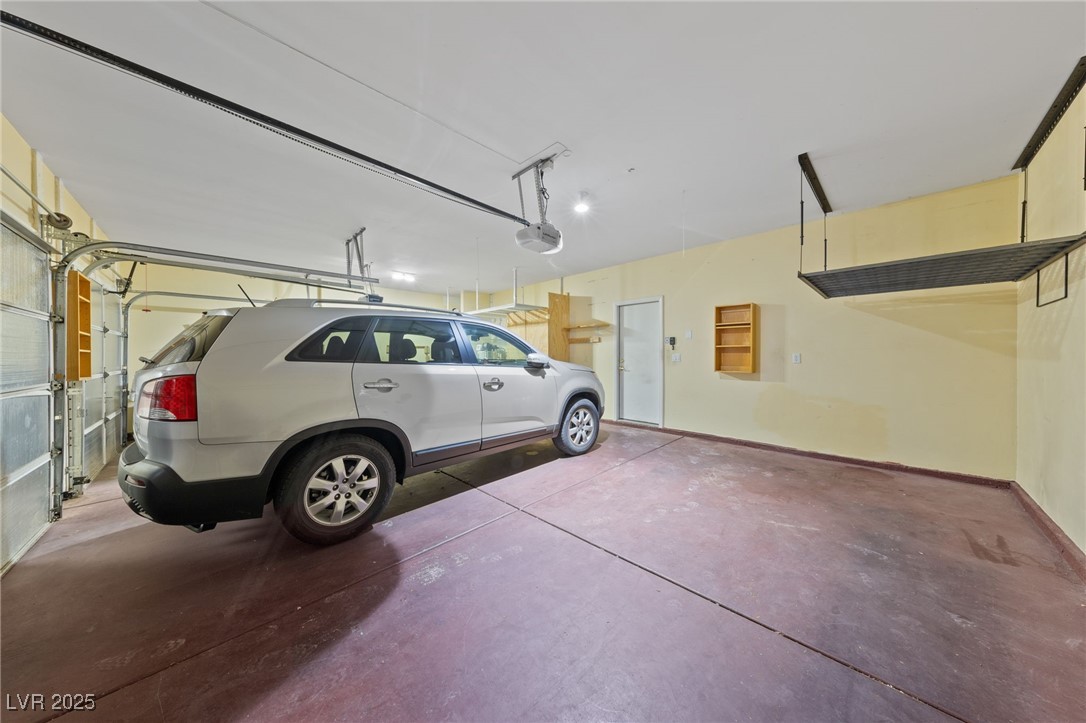 9208 Brilliant Ore Drive Property Photo 39