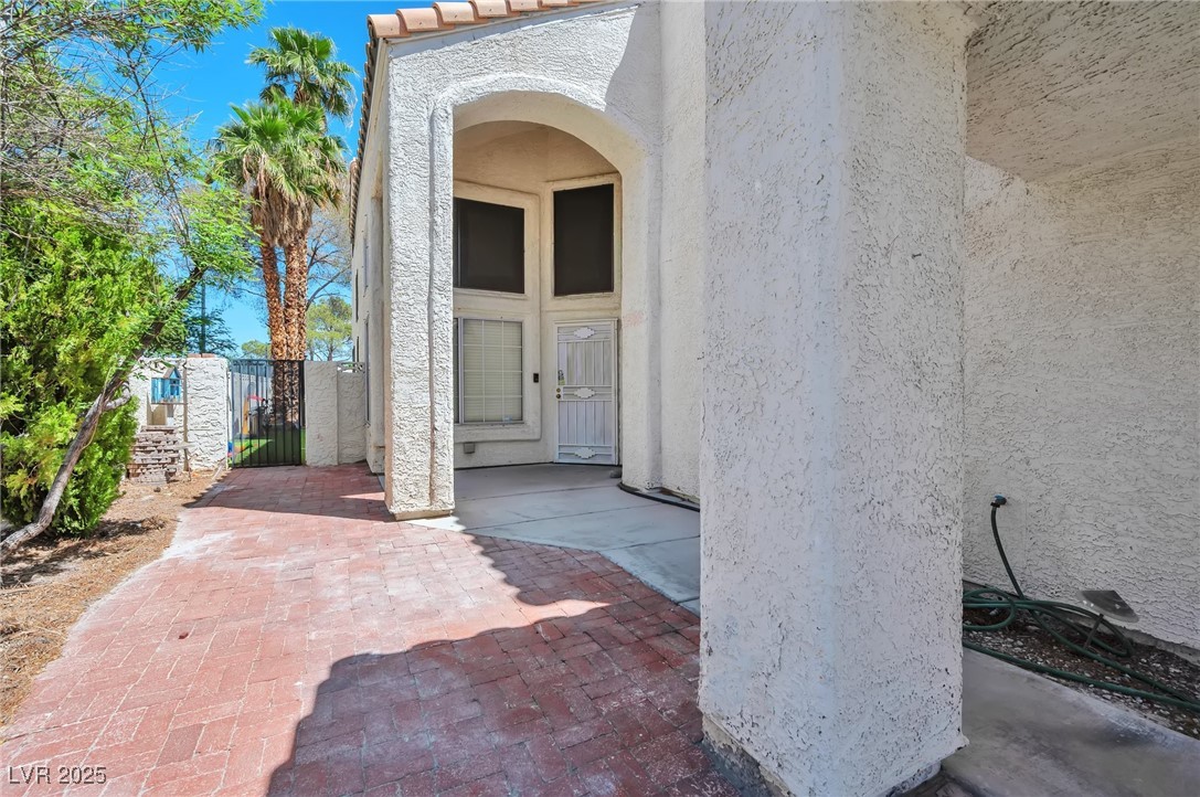 8404 Shore Breeze Drive Property Photo 20