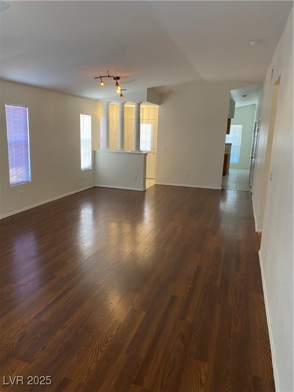 5005 Glenarden Drive Property Photo 9