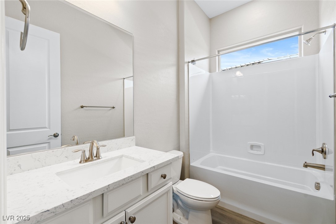 11849 Saverio Avenue Property Photo 9