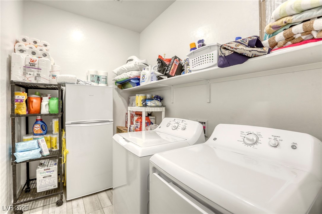 2807 Lindsey Springs Street Property Photo 25