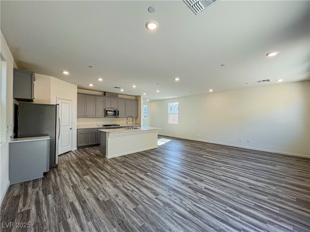 3212 Segesta Avenue Property Photo 11