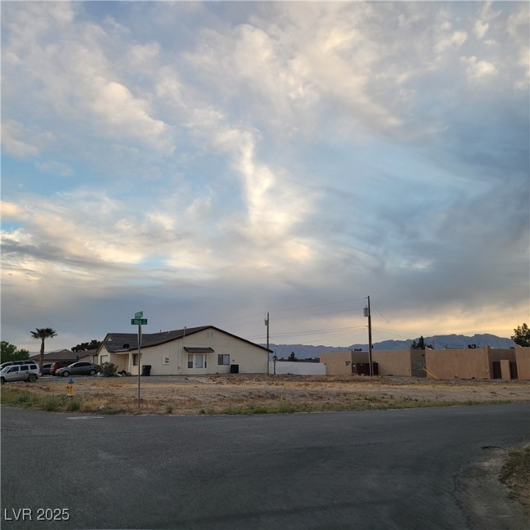 1620 Pershing Avenue Property Photo 2