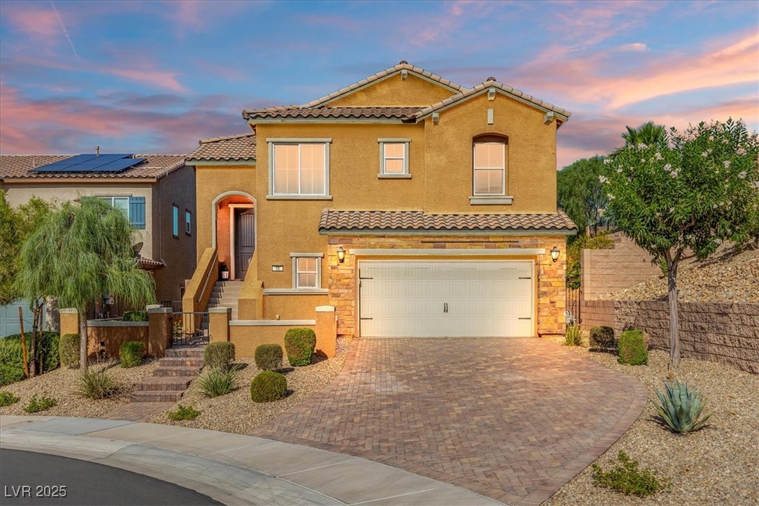 15 Via Amarone Property Photo 1