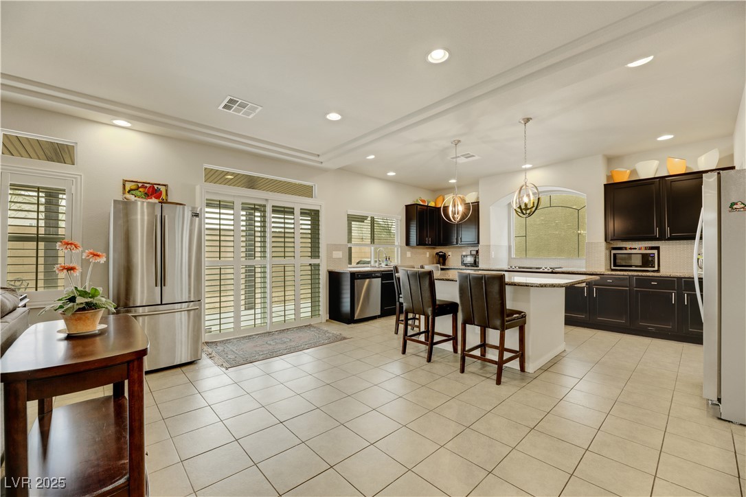 8176 Duncan Peak Court Property Photo 18