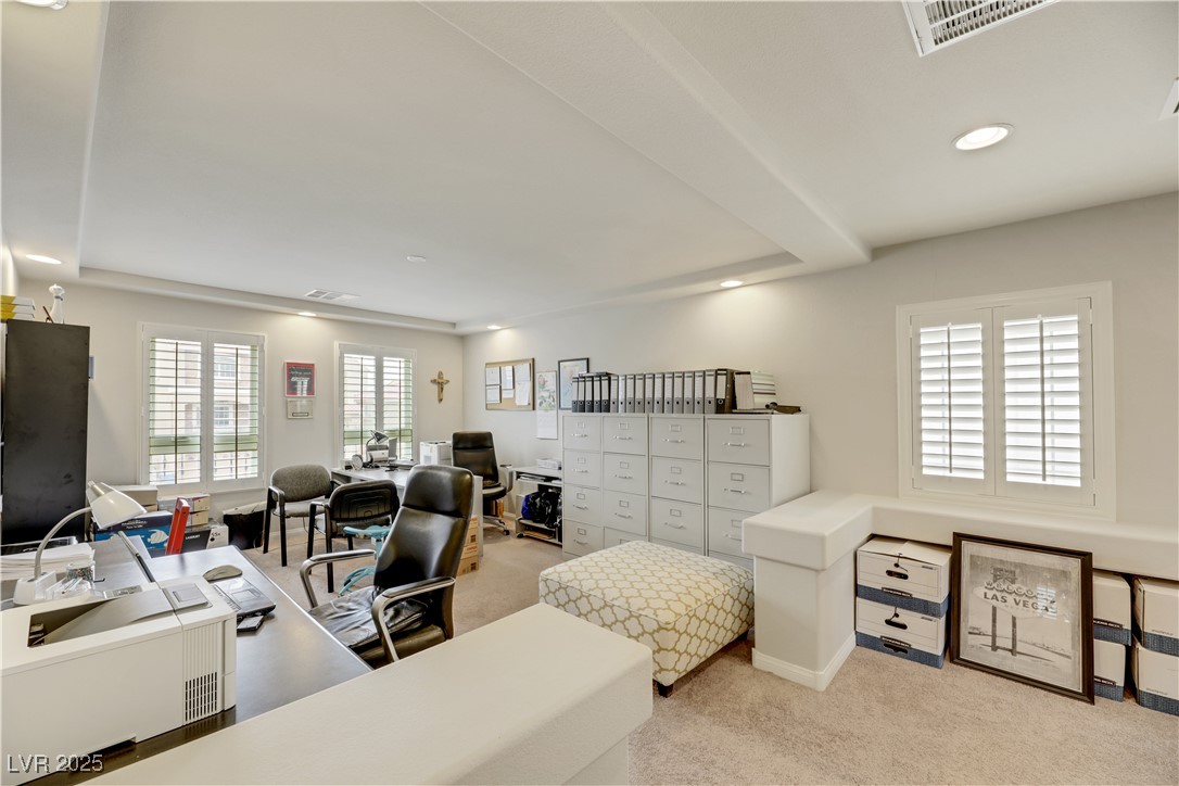 8176 Duncan Peak Court Property Photo 26