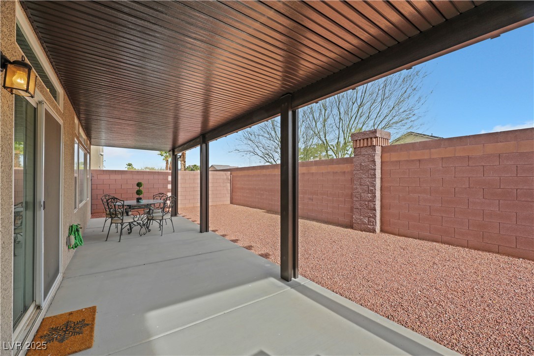 8176 Duncan Peak Court Property Photo 45