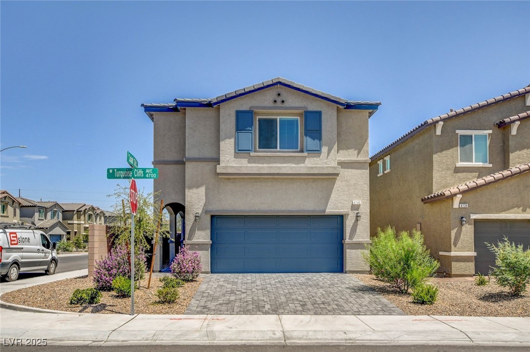 4746 Turquoise Cliffs Avenue