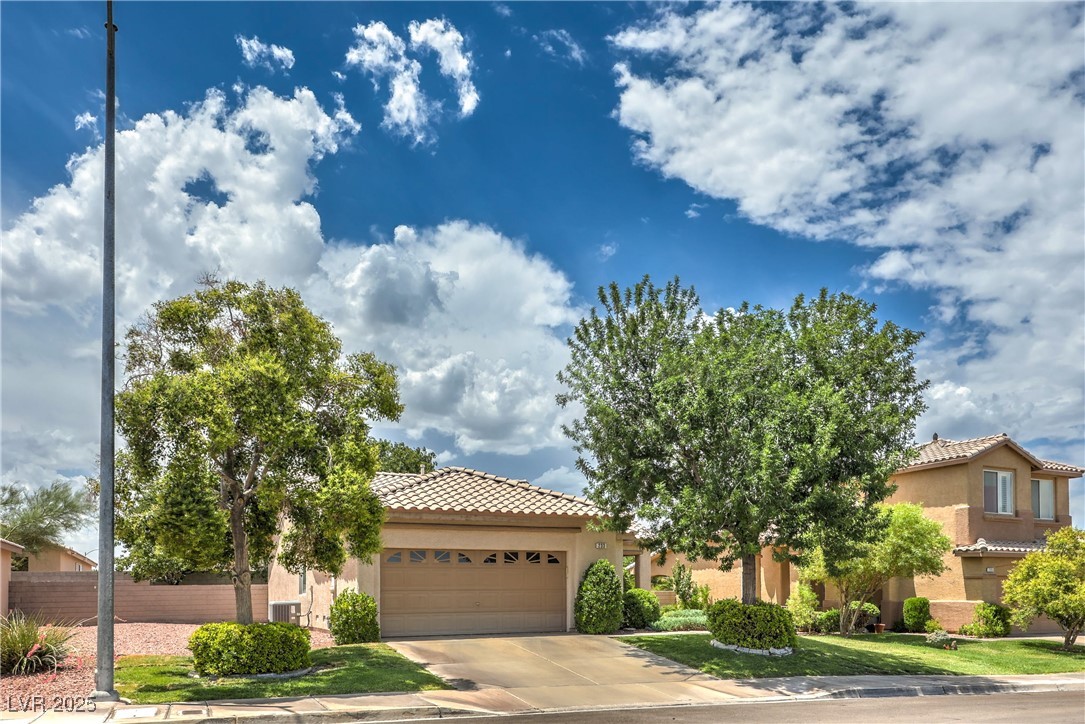 233 Ventana Heights Street Property Photo 2
