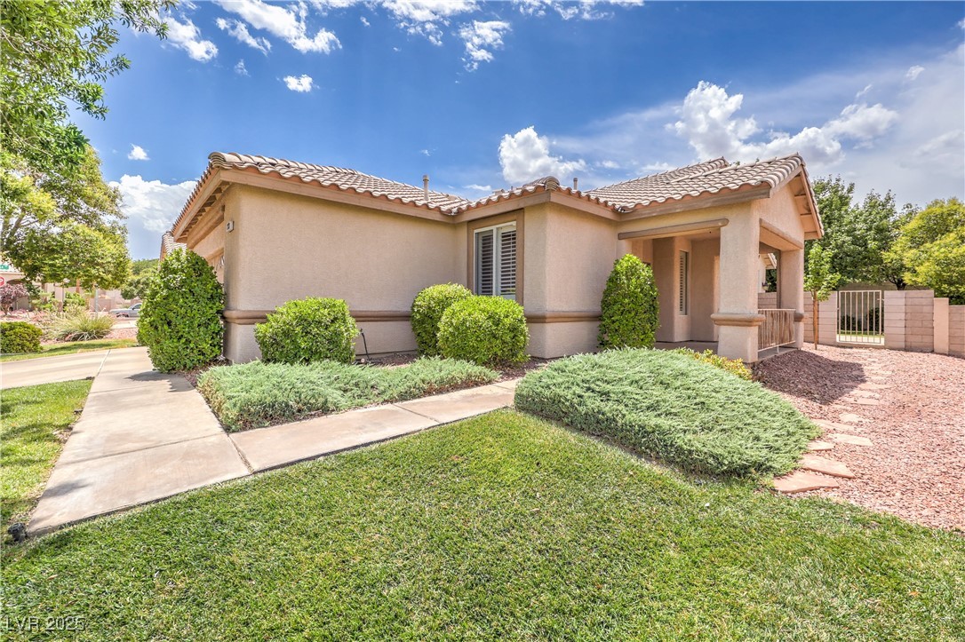 233 Ventana Heights Street Property Photo 5