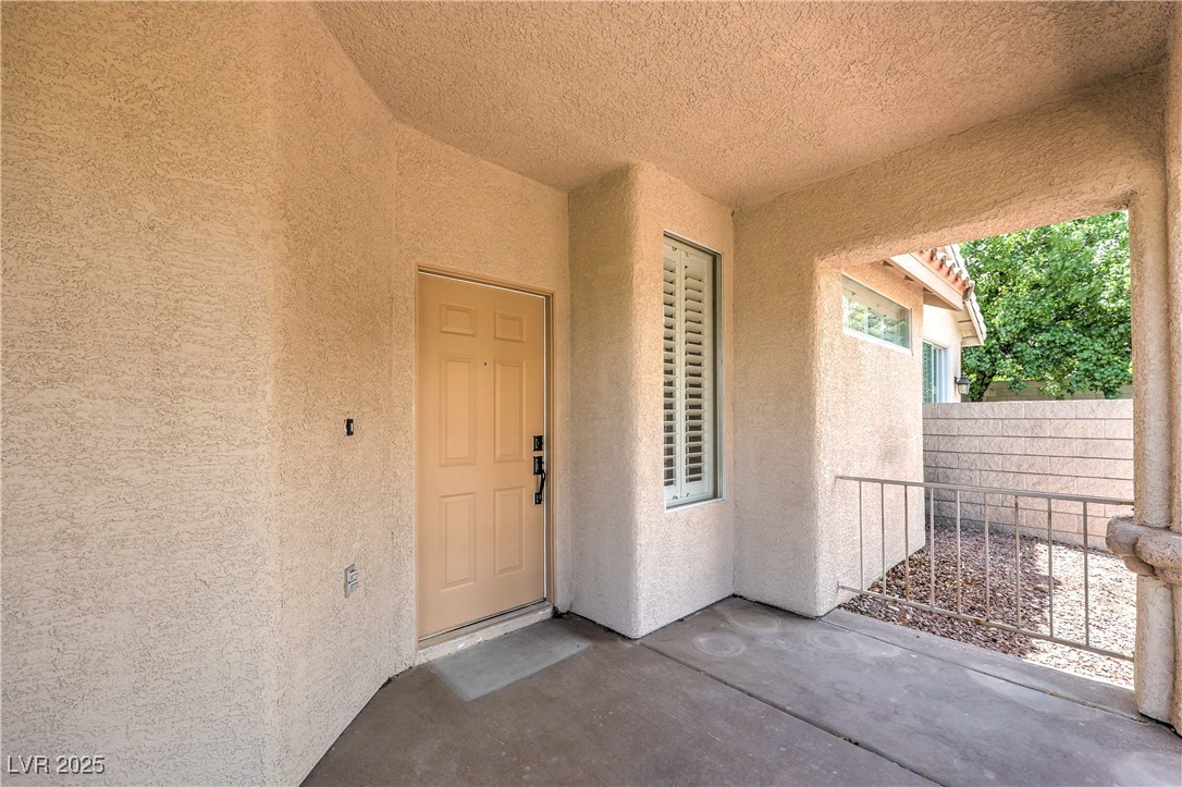 233 Ventana Heights Street Property Photo 6