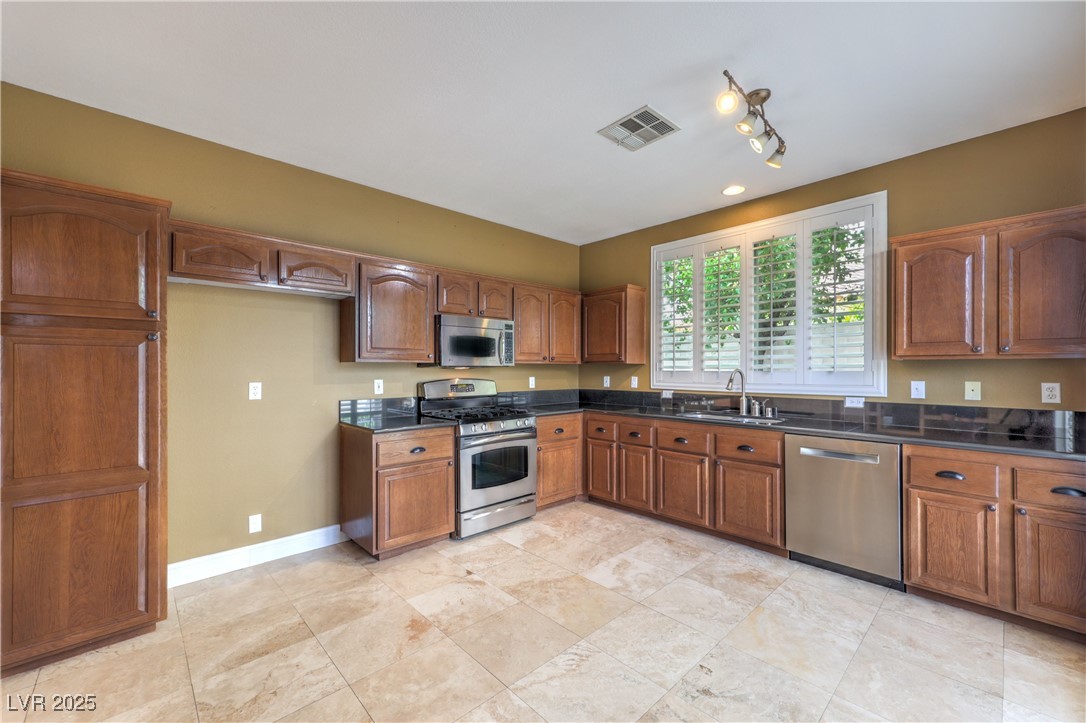 233 Ventana Heights Street Property Photo 7
