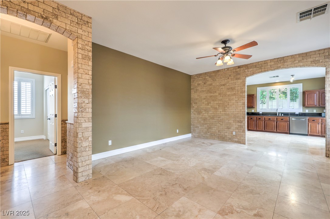 233 Ventana Heights Street Property Photo 16