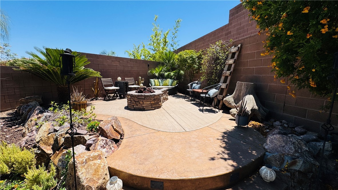 55 Crescent Palm Court Property Photo 65