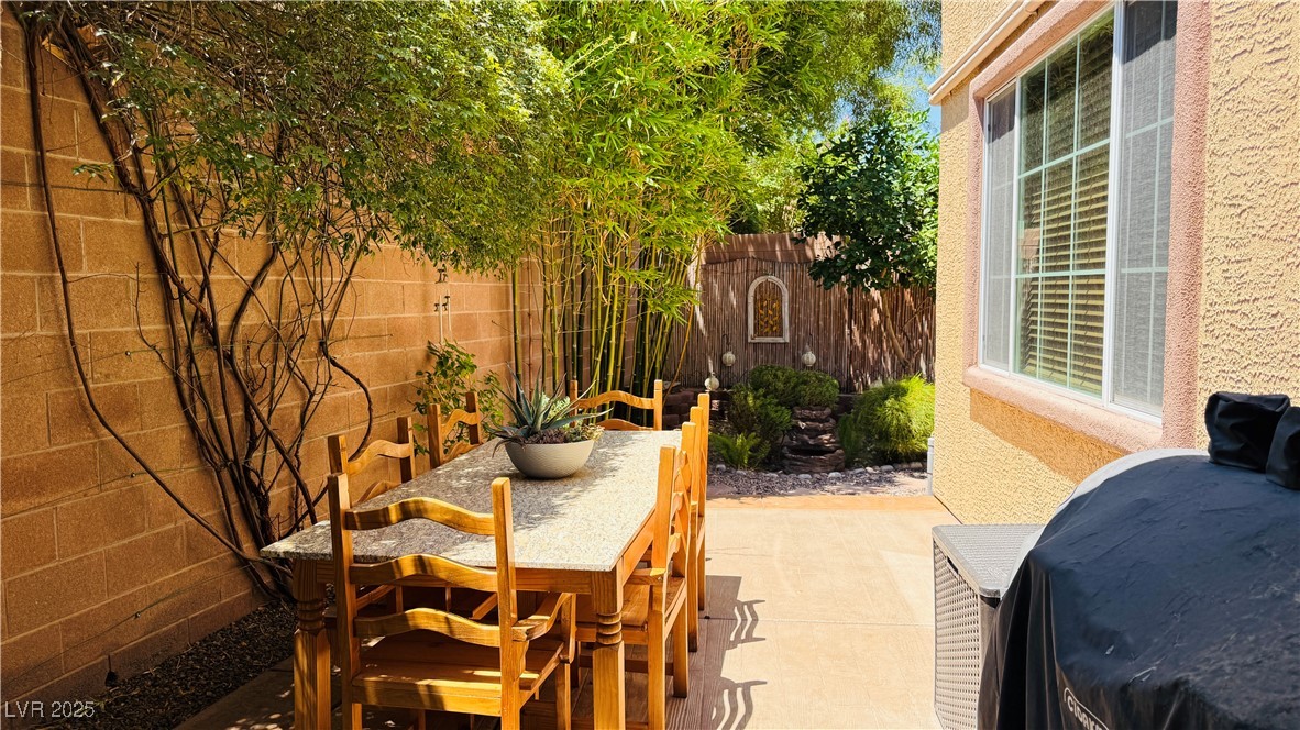 55 Crescent Palm Court Property Photo 77