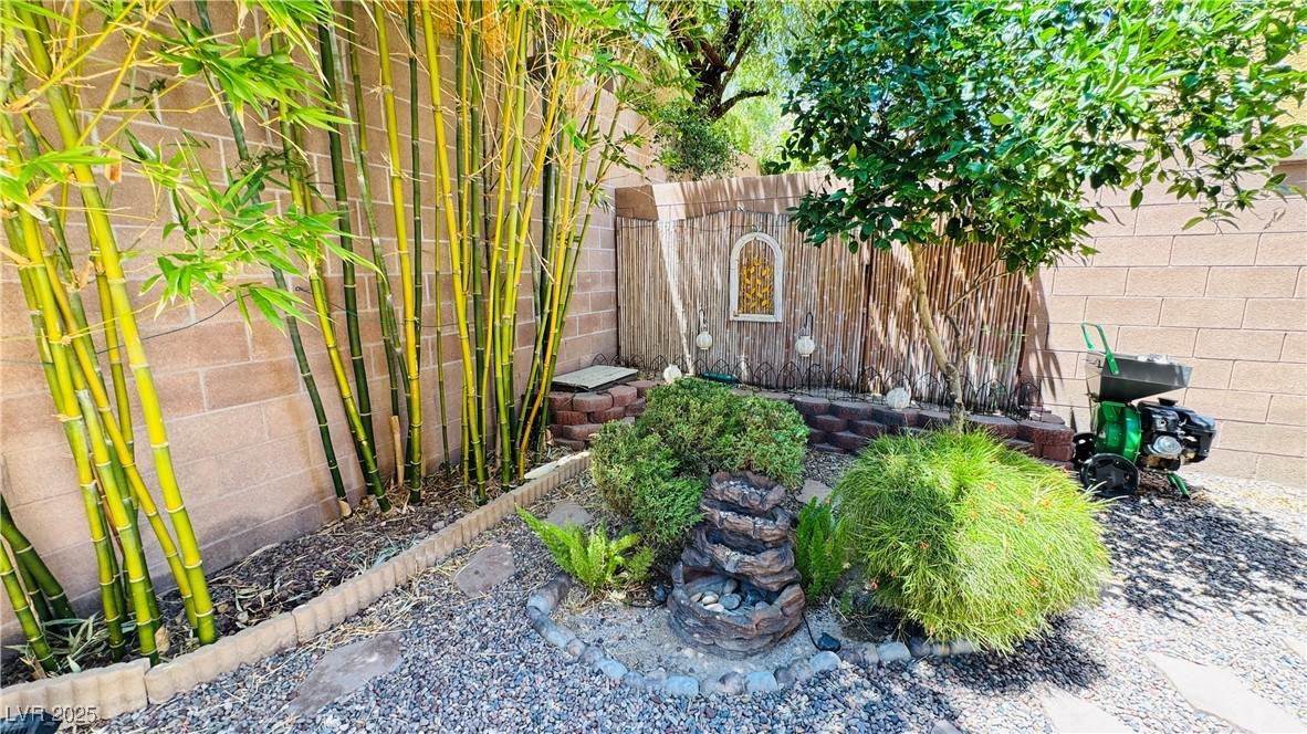55 Crescent Palm Court Property Photo 78