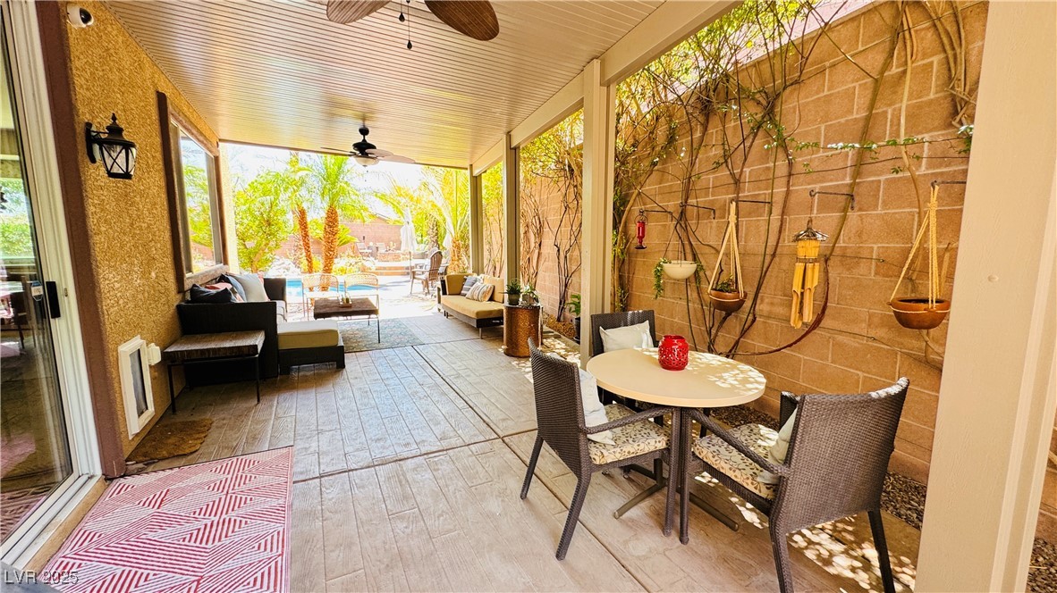 55 Crescent Palm Court Property Photo 80