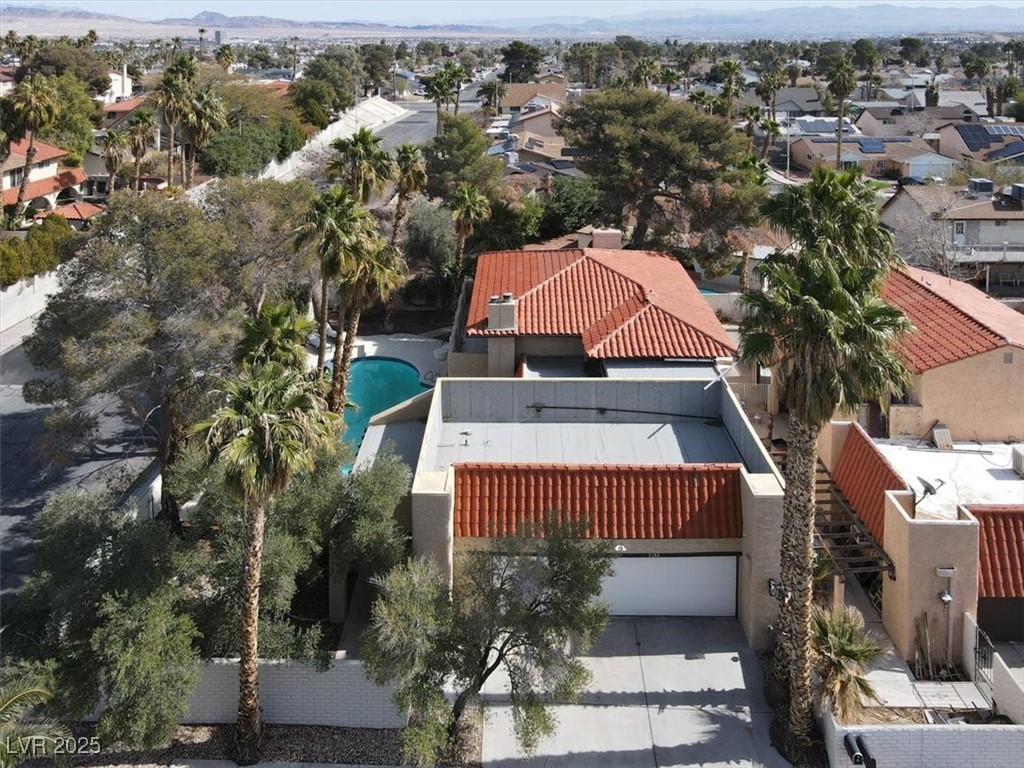 5102 Tennis Court Property Photo 56