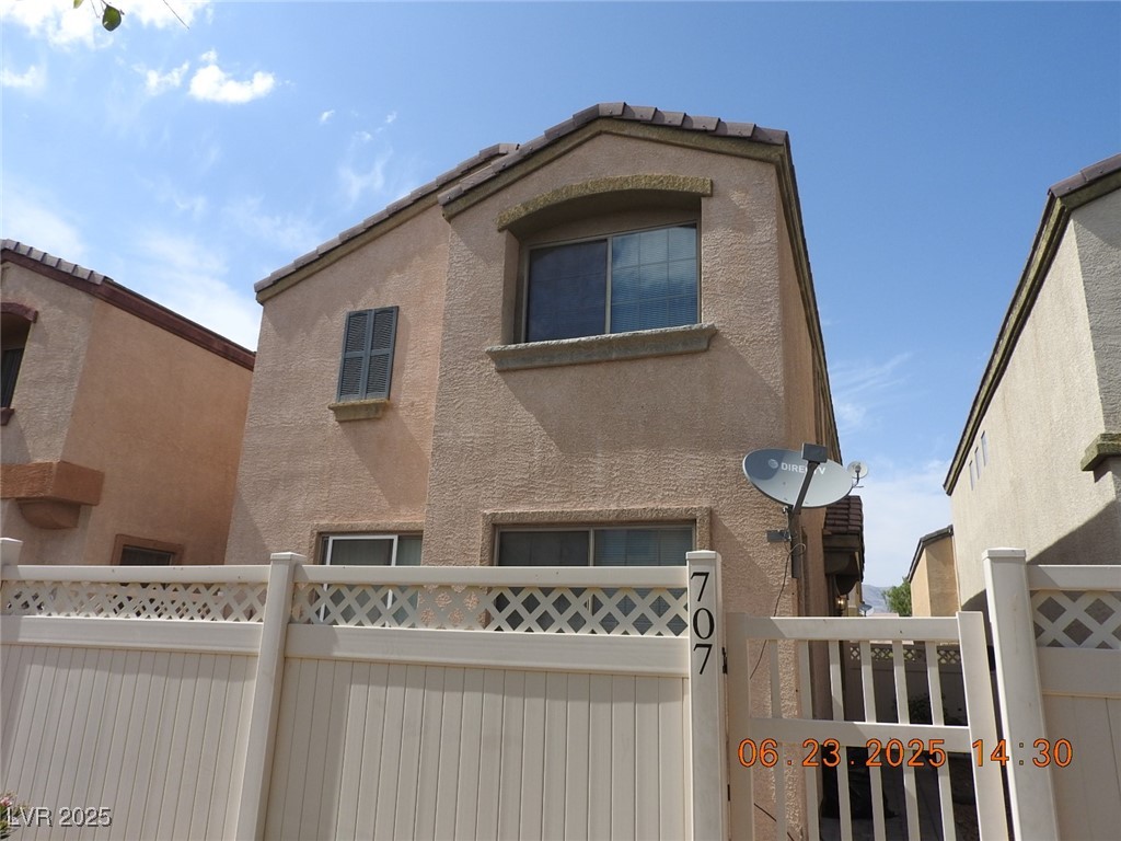 707 Sea Harbor Court Property Photo 1