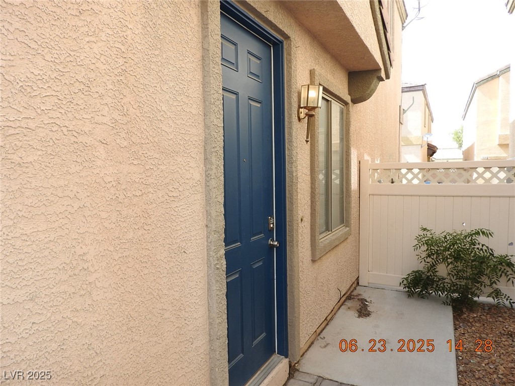 707 Sea Harbor Court Property Photo 3