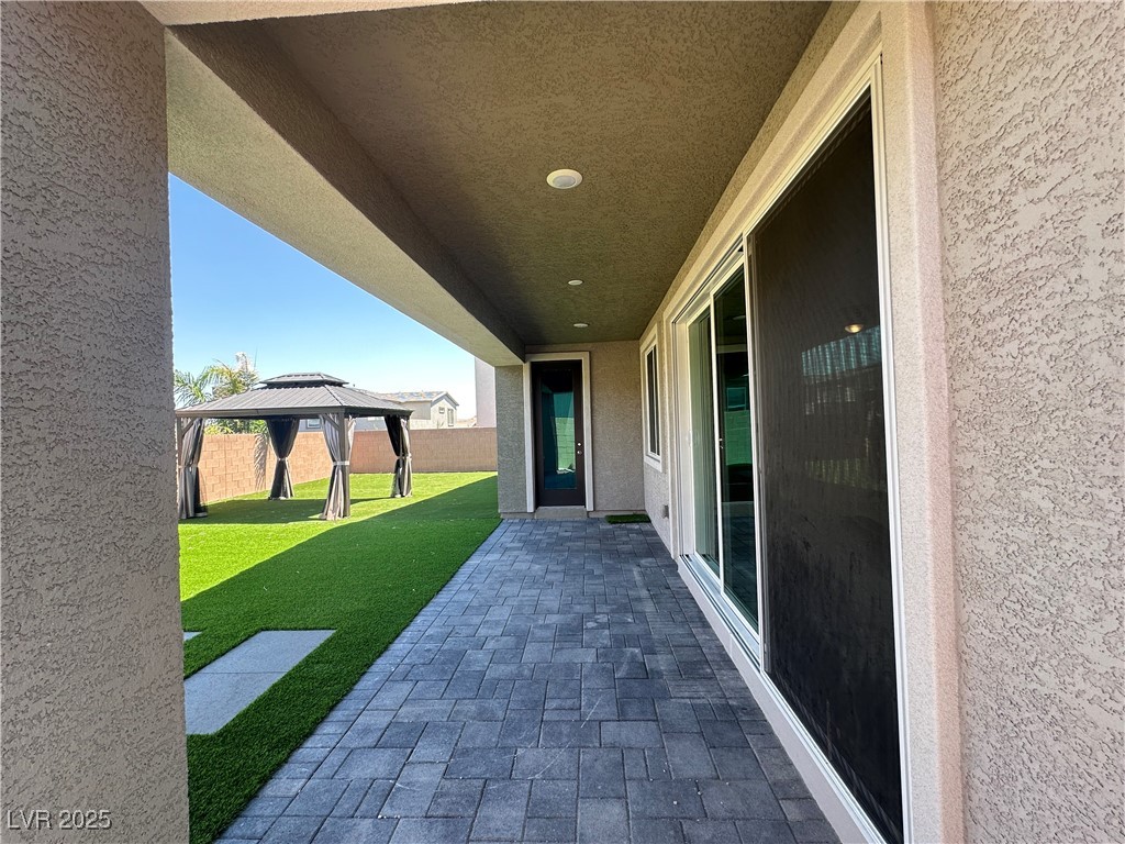 9565 Camelback Creek Drive Property Photo 30