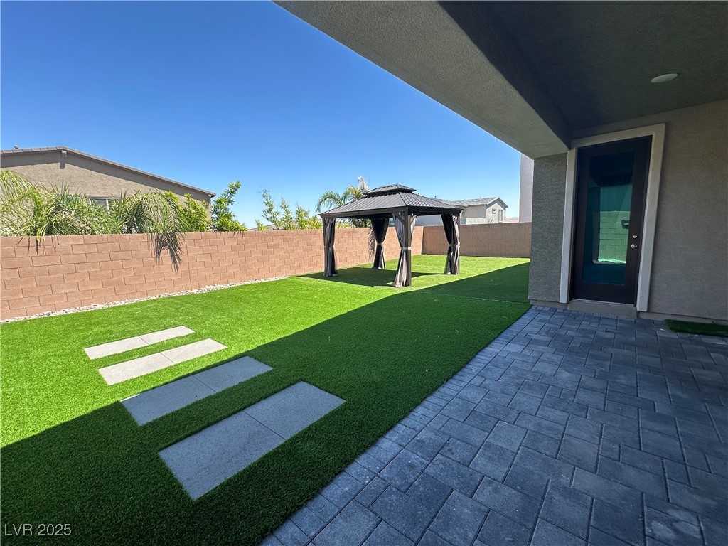 9565 Camelback Creek Drive Property Photo 31