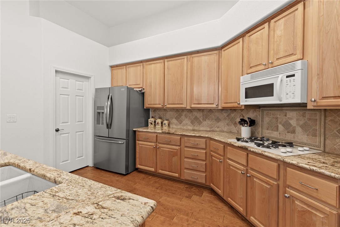2052 Sinfonia Avenue Property Photo 14