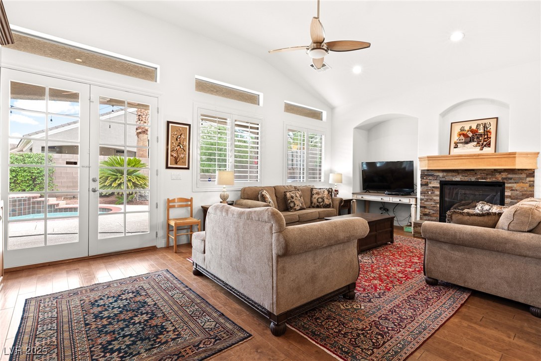 2052 Sinfonia Avenue Property Photo 19