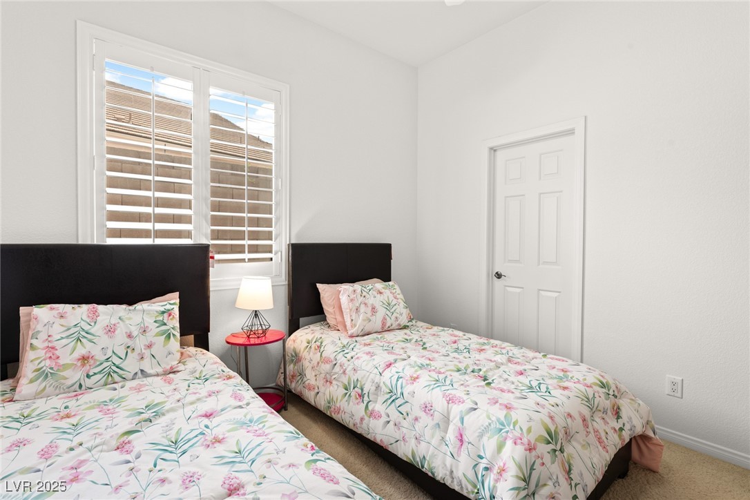 2052 Sinfonia Avenue Property Photo 29