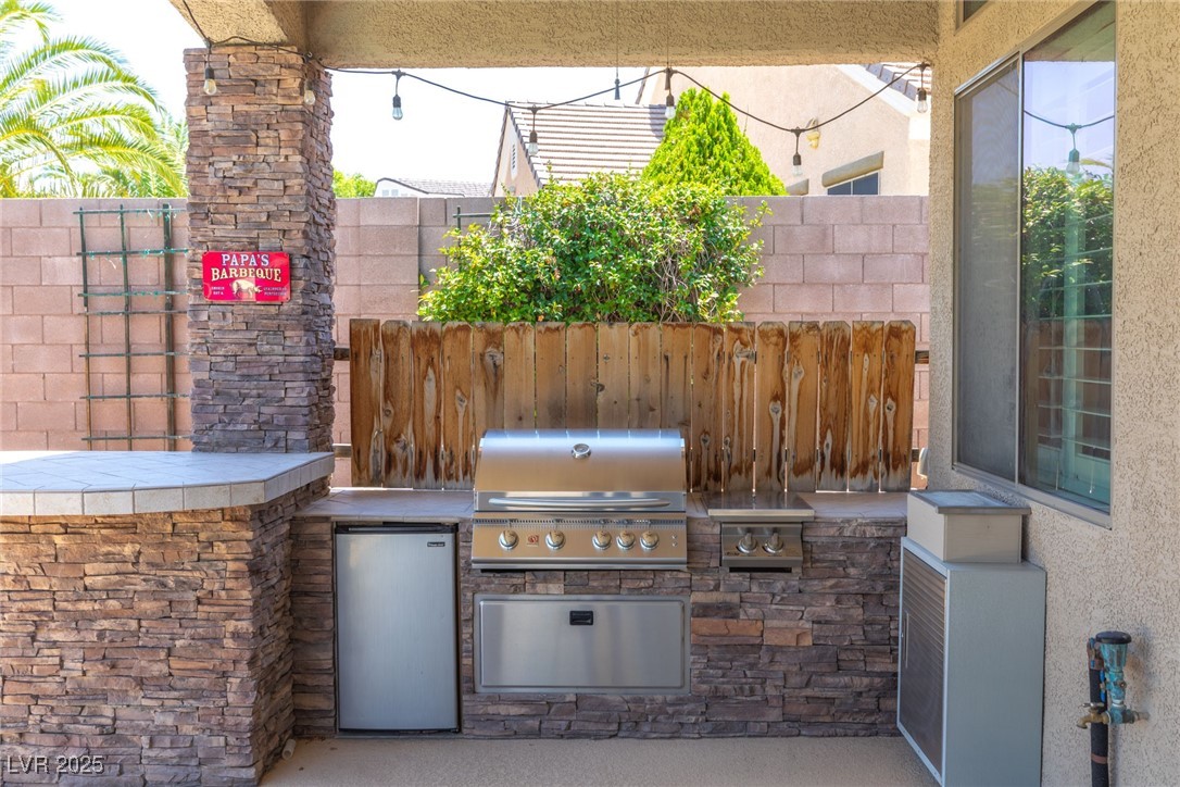 2052 Sinfonia Avenue Property Photo 48